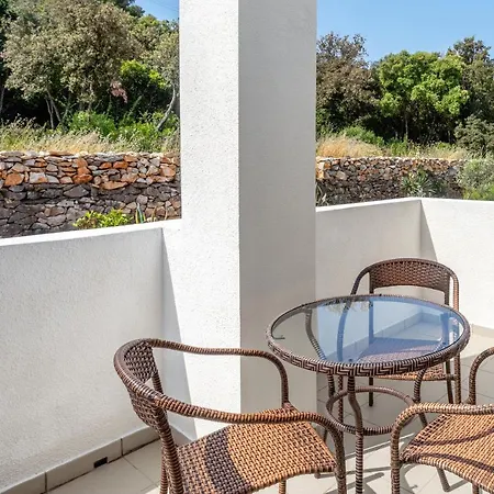 Dobrila Apartment