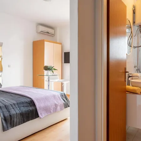 Apartment Dobrila *