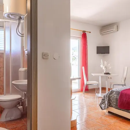 Apartment Dobrila *